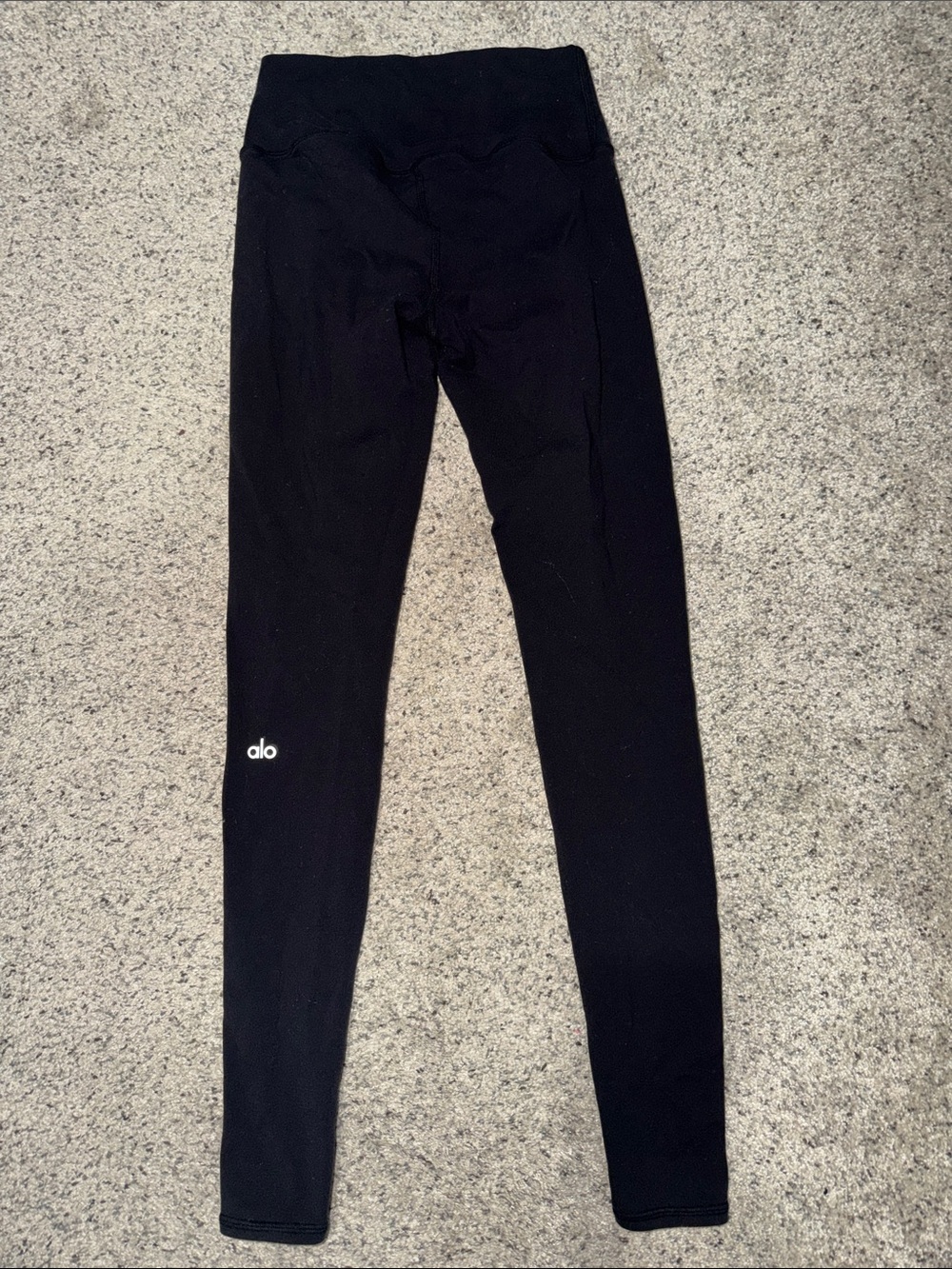 ALO Black High-Rise Leggings with Logo